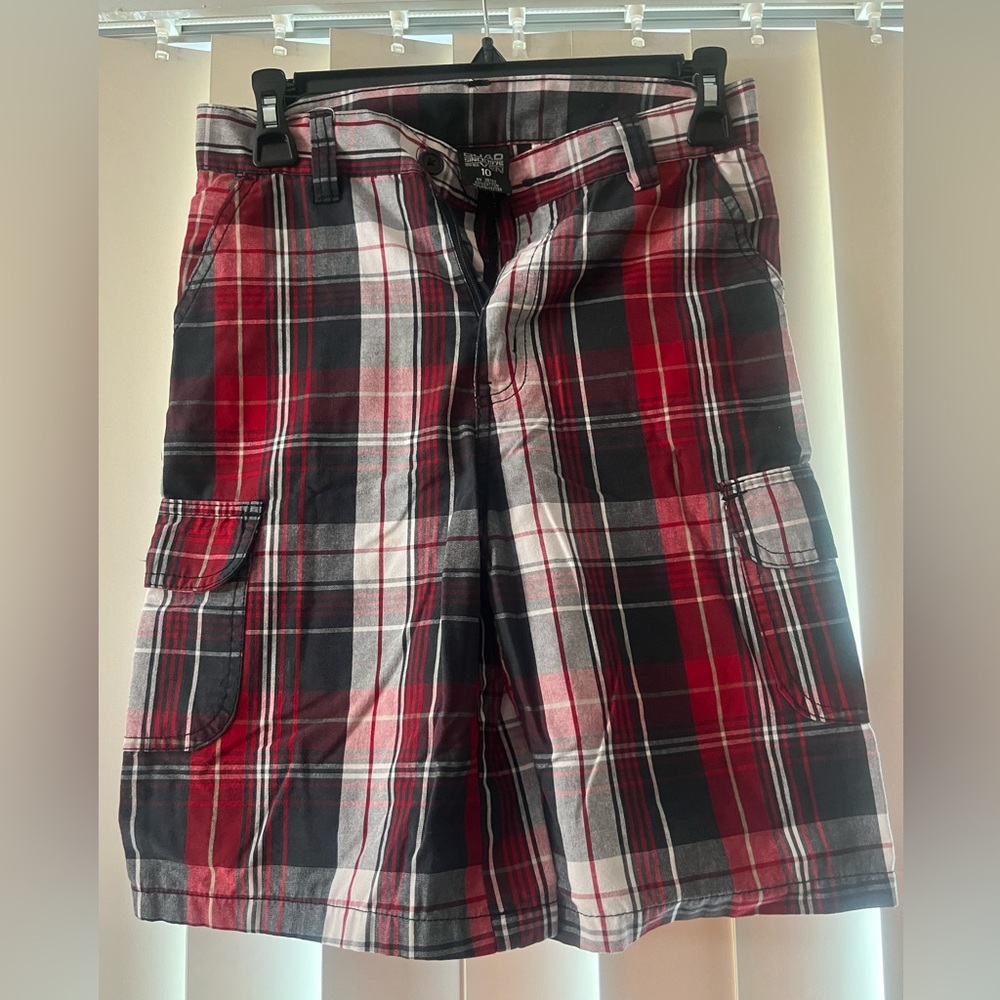 Quad Boys Red/Gray Plaid shorts size 10